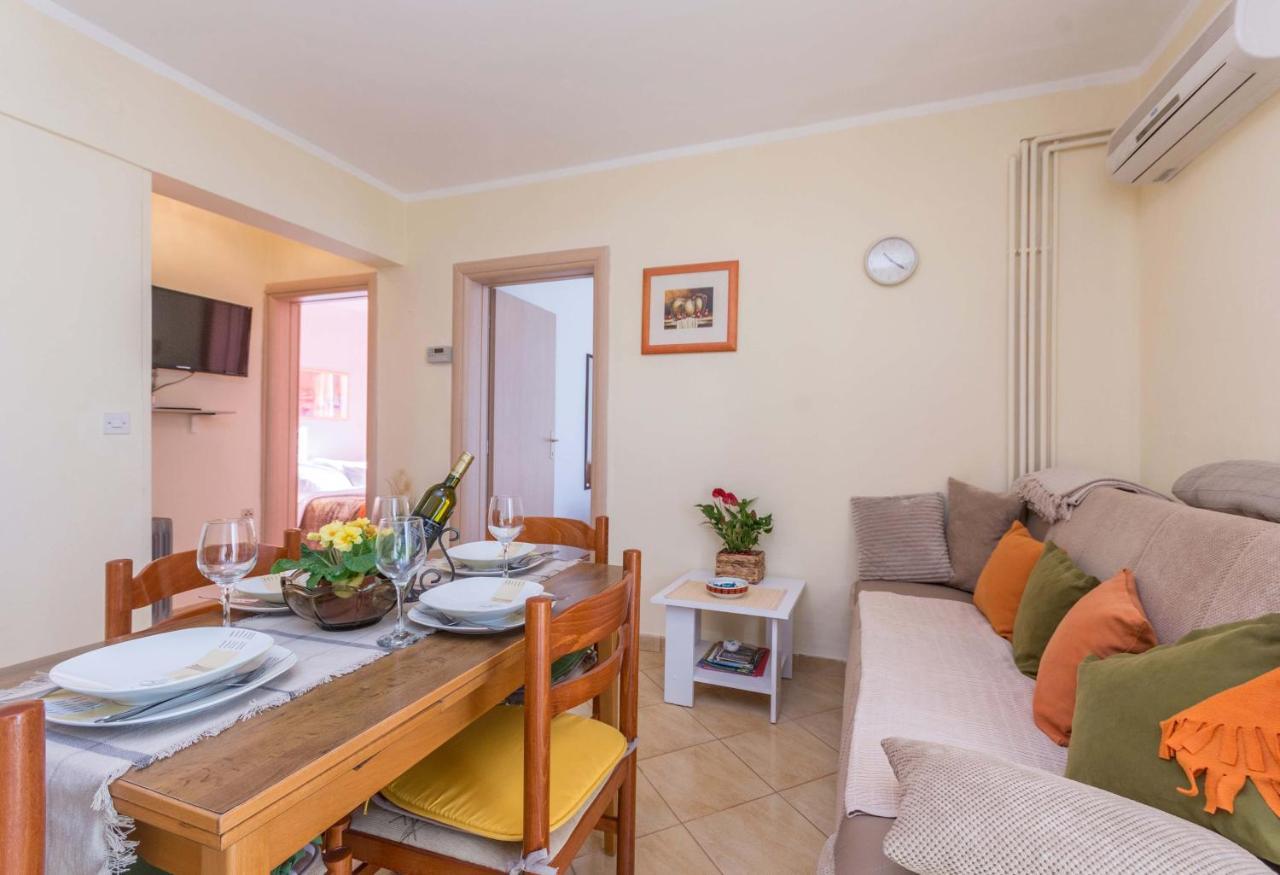 Apartamento Savic Biograd Biograd Na Moru Exterior foto