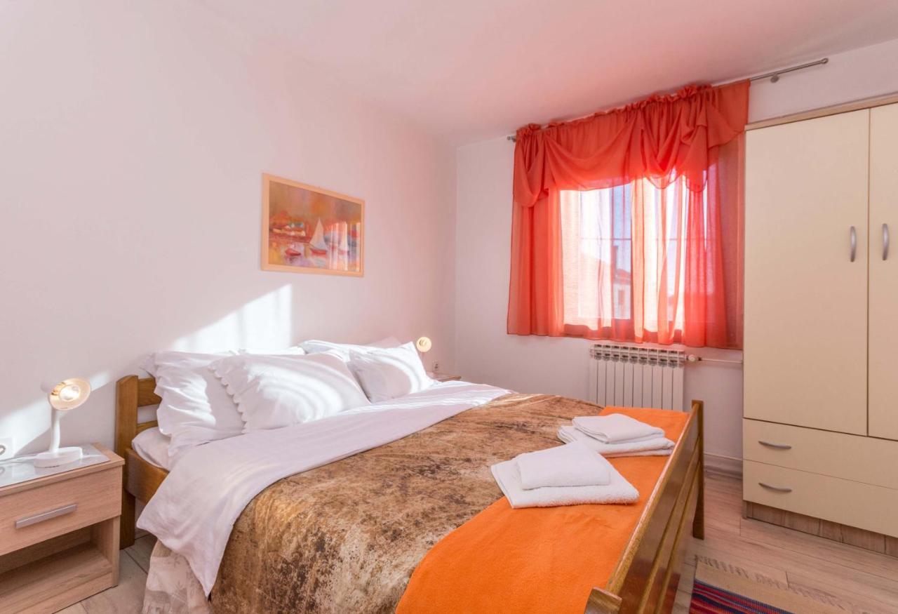 Apartamento Savic Biograd Biograd Na Moru Exterior foto
