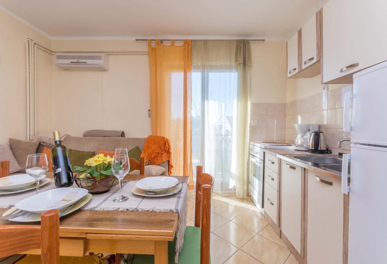 Apartamento Savic Biograd Biograd Na Moru Exterior foto